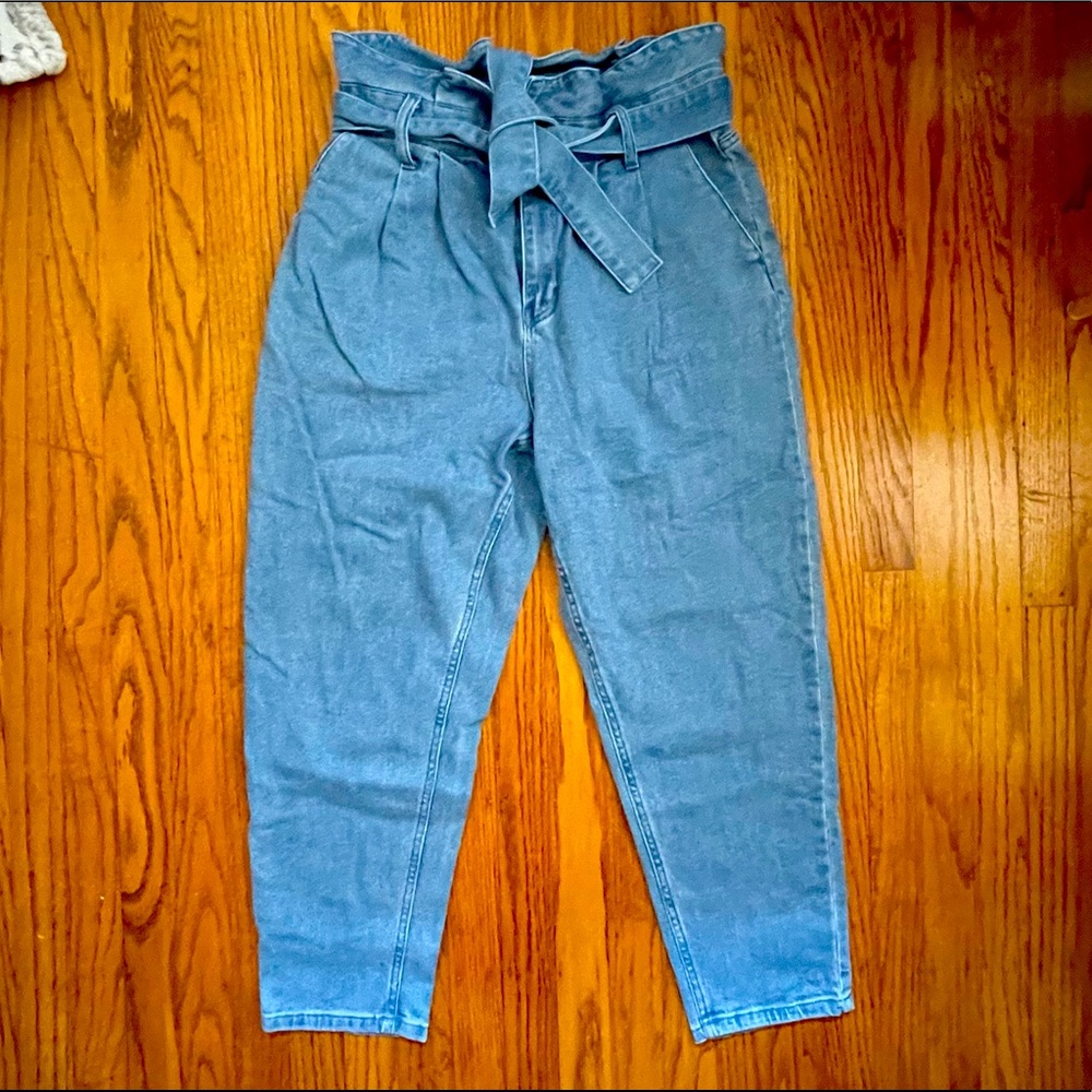 NWOT Who What Wear Paper bag waist jeans